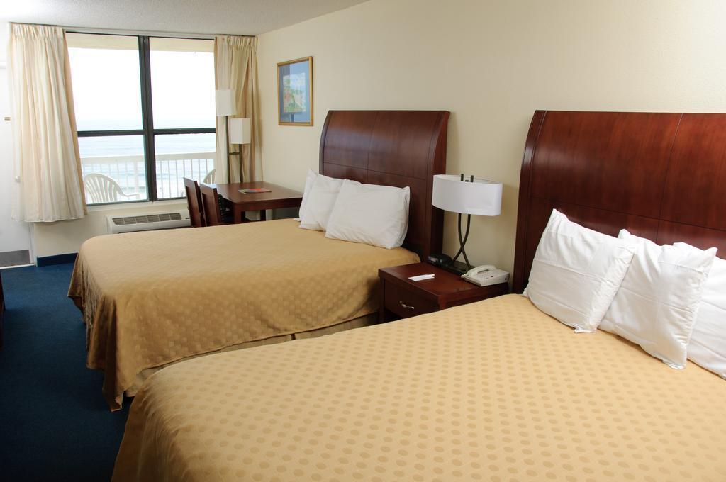 Comfort Inn & Suites Daytona Beach Oceanfront Exteriör bild