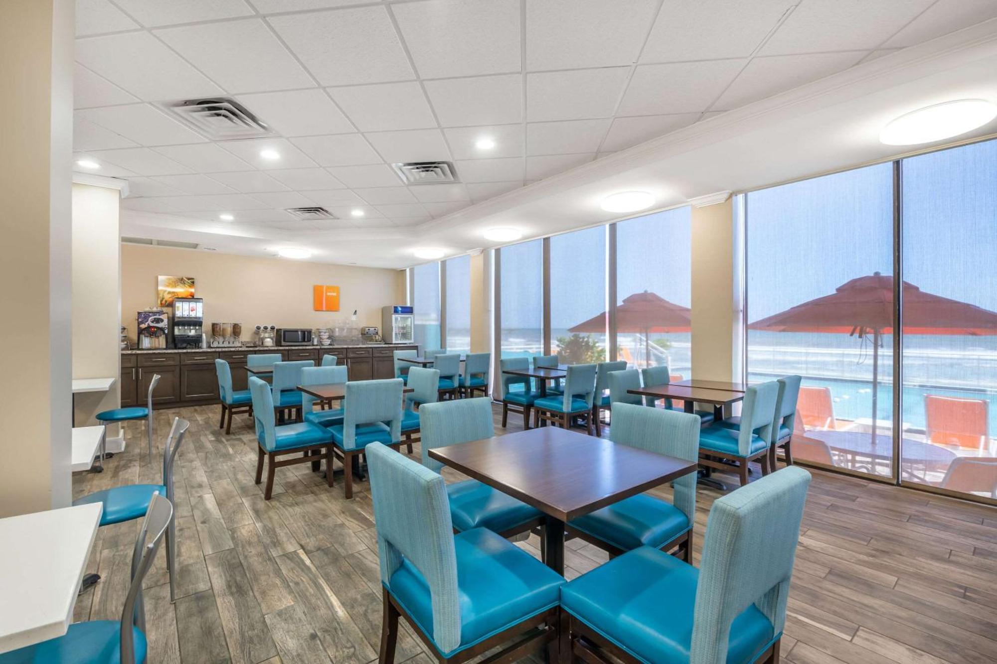 Comfort Inn & Suites Daytona Beach Oceanfront Exteriör bild