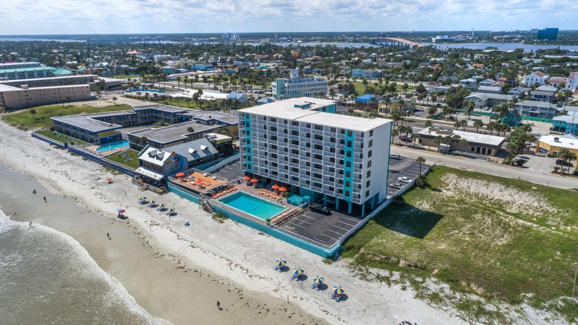 Comfort Inn & Suites Daytona Beach Oceanfront Exteriör bild